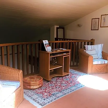 Genny Bed & Breakfast 4*