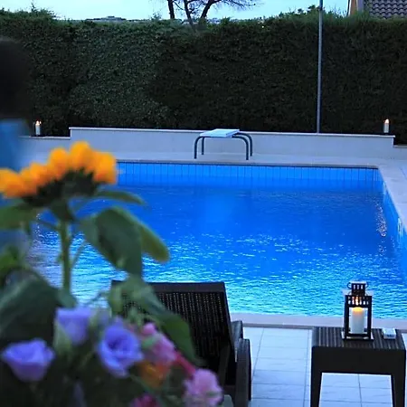 Genny Bed & Breakfast 4*