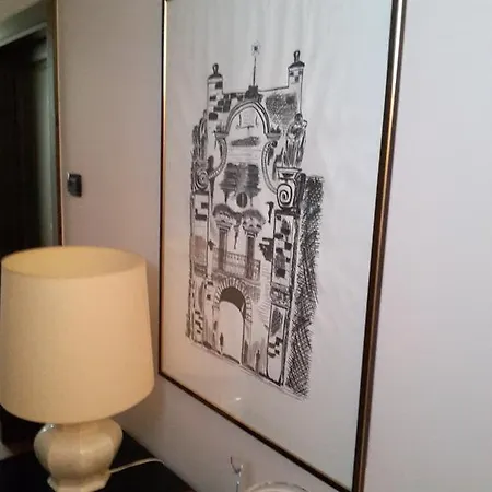 לינה וארוחת בוקר Genny