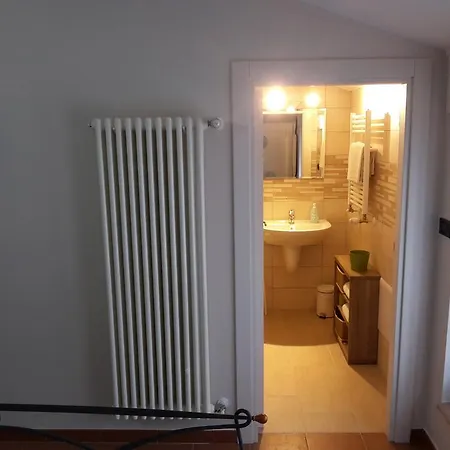 Genny לינה וארוחת בוקר 4*