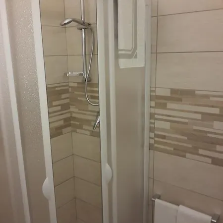 Genny אלטאמורה